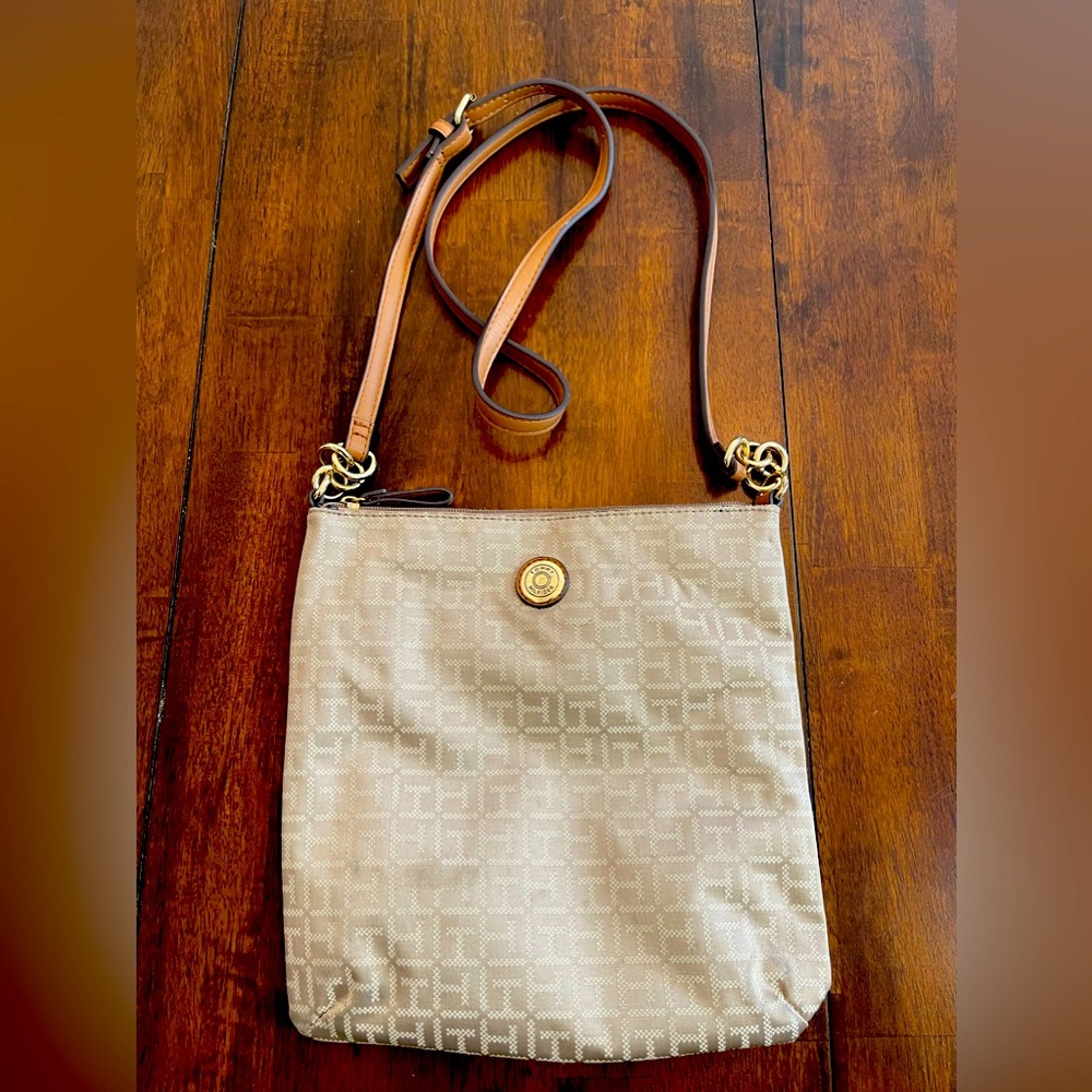 Tommy Hilfiger cross body purse vintage